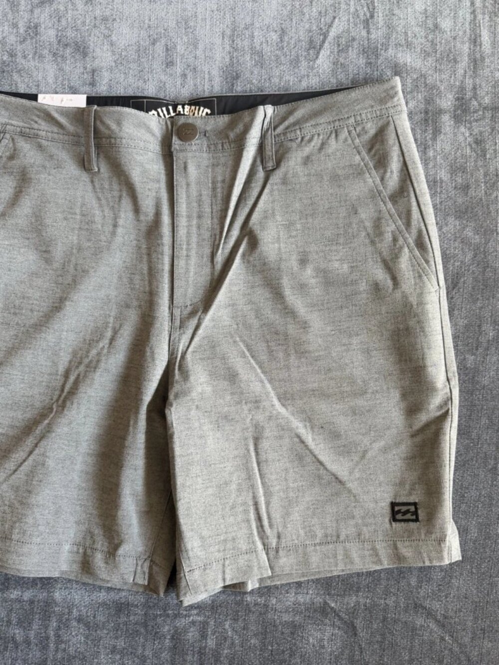 Billabong Men's Hybrid Shorts 18” Men's Size 34 Charcoal Gray NEW WITH TAGS